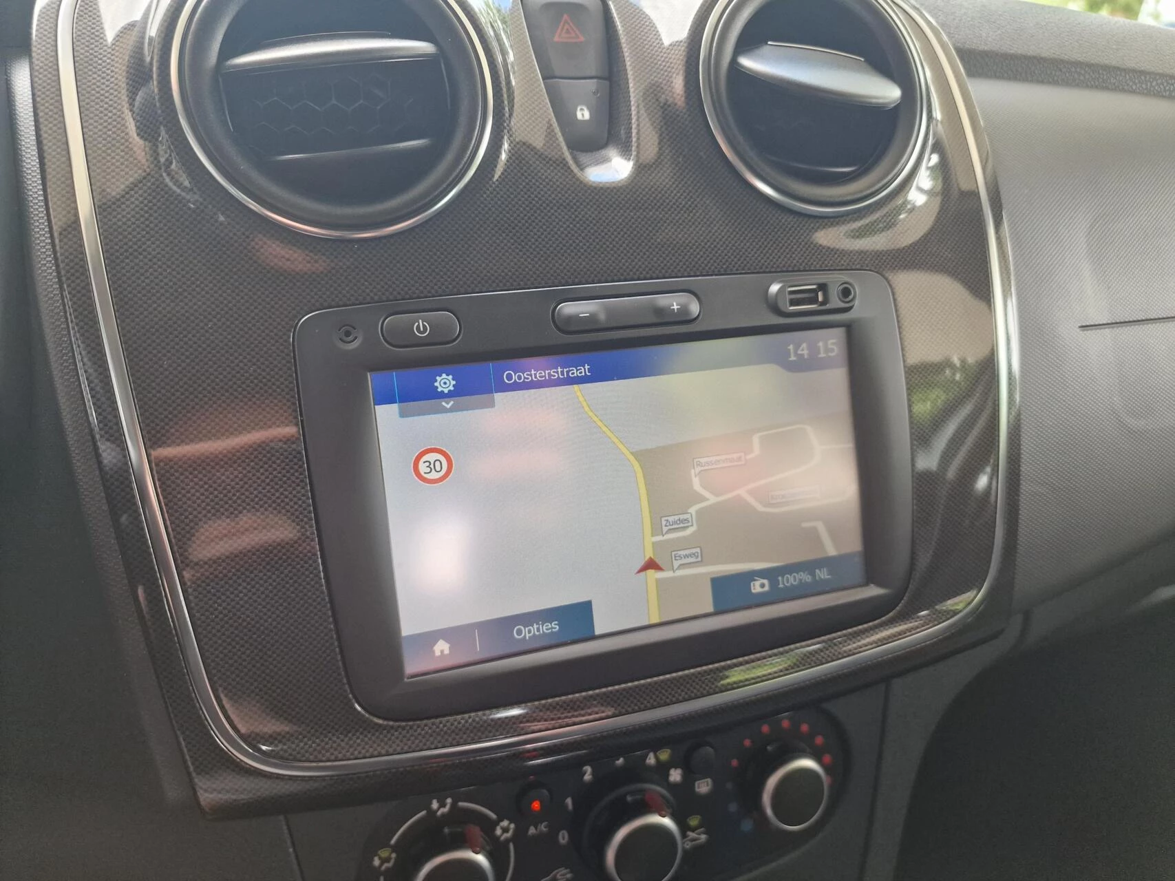 Hoofdafbeelding Dacia Logan