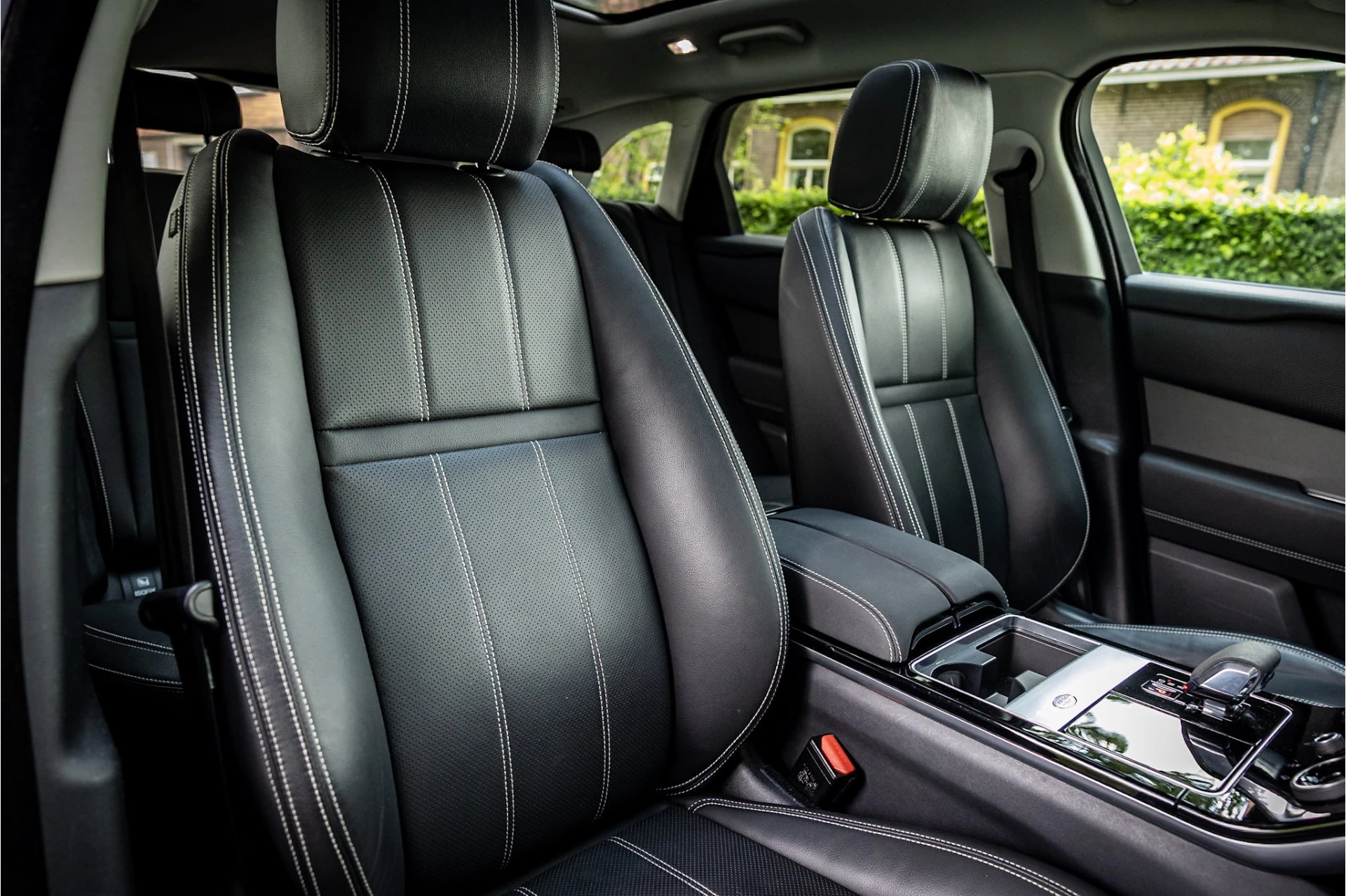 Hoofdafbeelding Land Rover Range Rover Velar