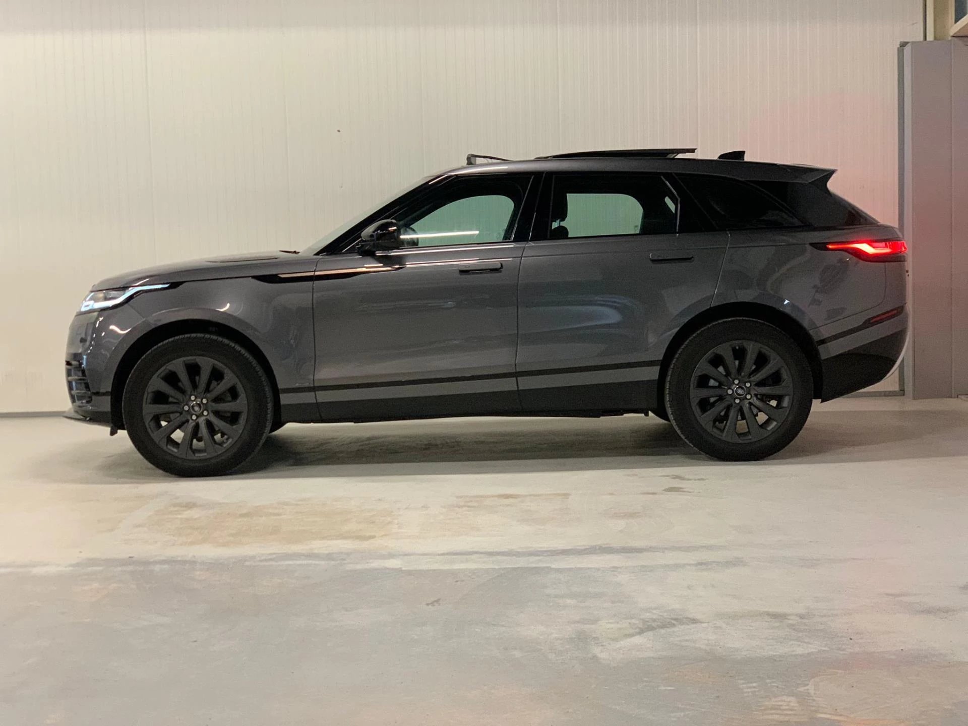 Hoofdafbeelding Land Rover Range Rover Velar