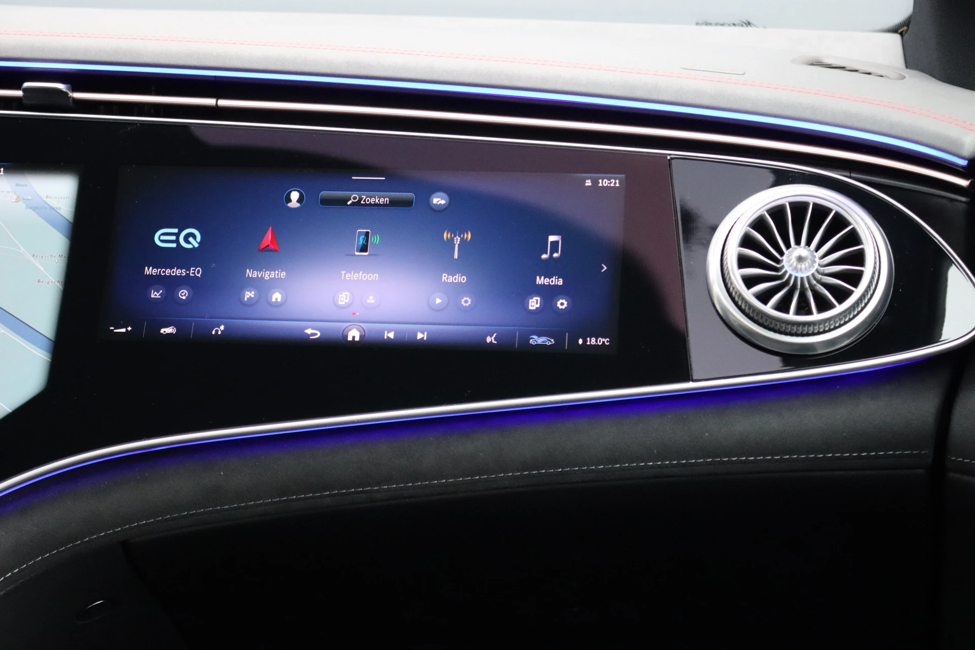 Hoofdafbeelding Mercedes-Benz EQS