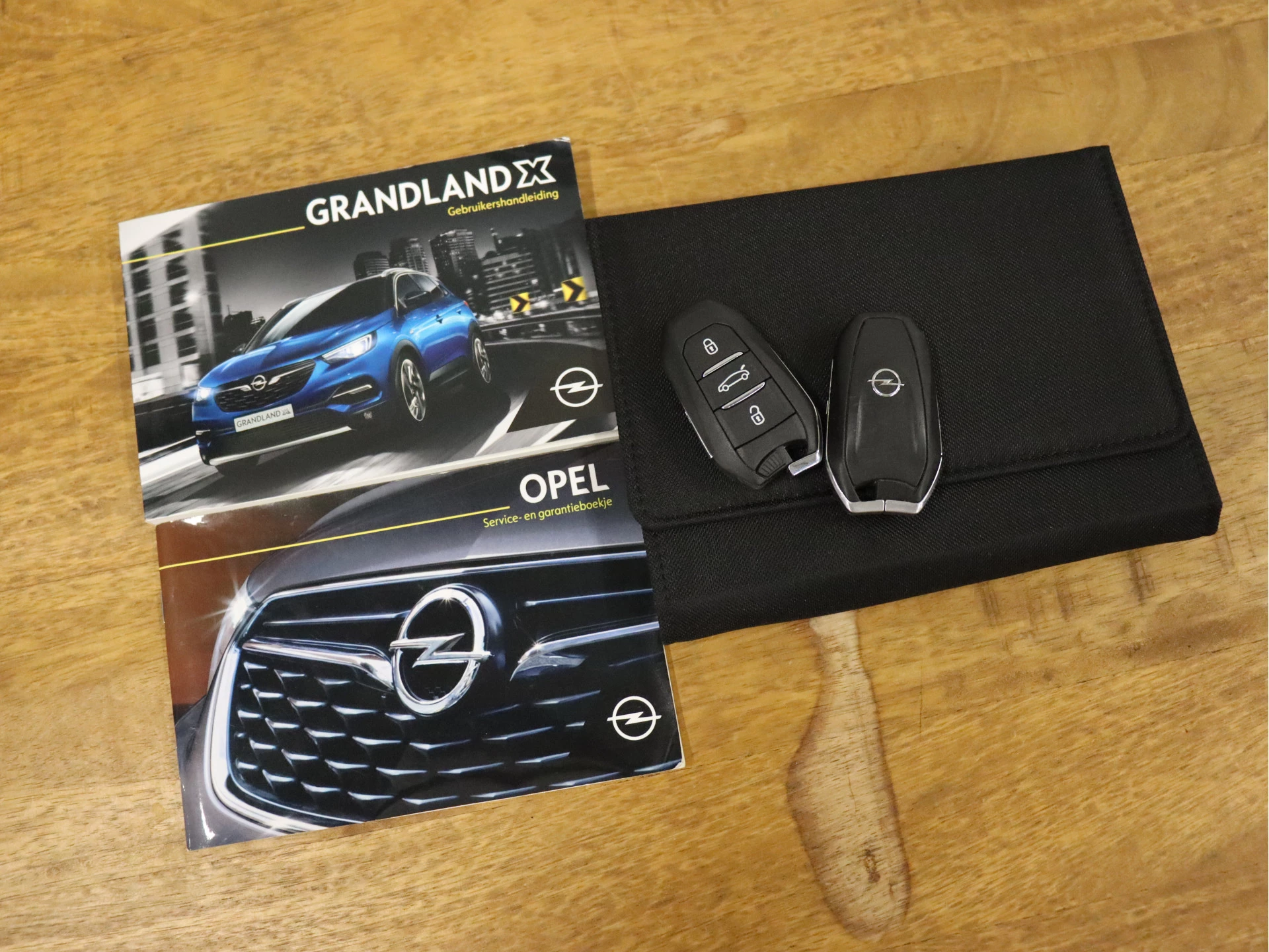 Hoofdafbeelding Opel Grandland X