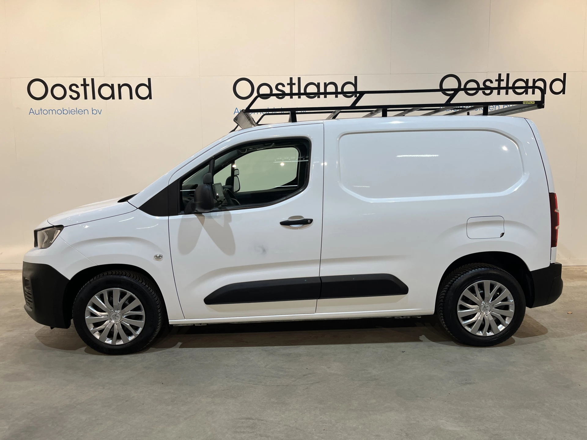 Hoofdafbeelding Peugeot Partner