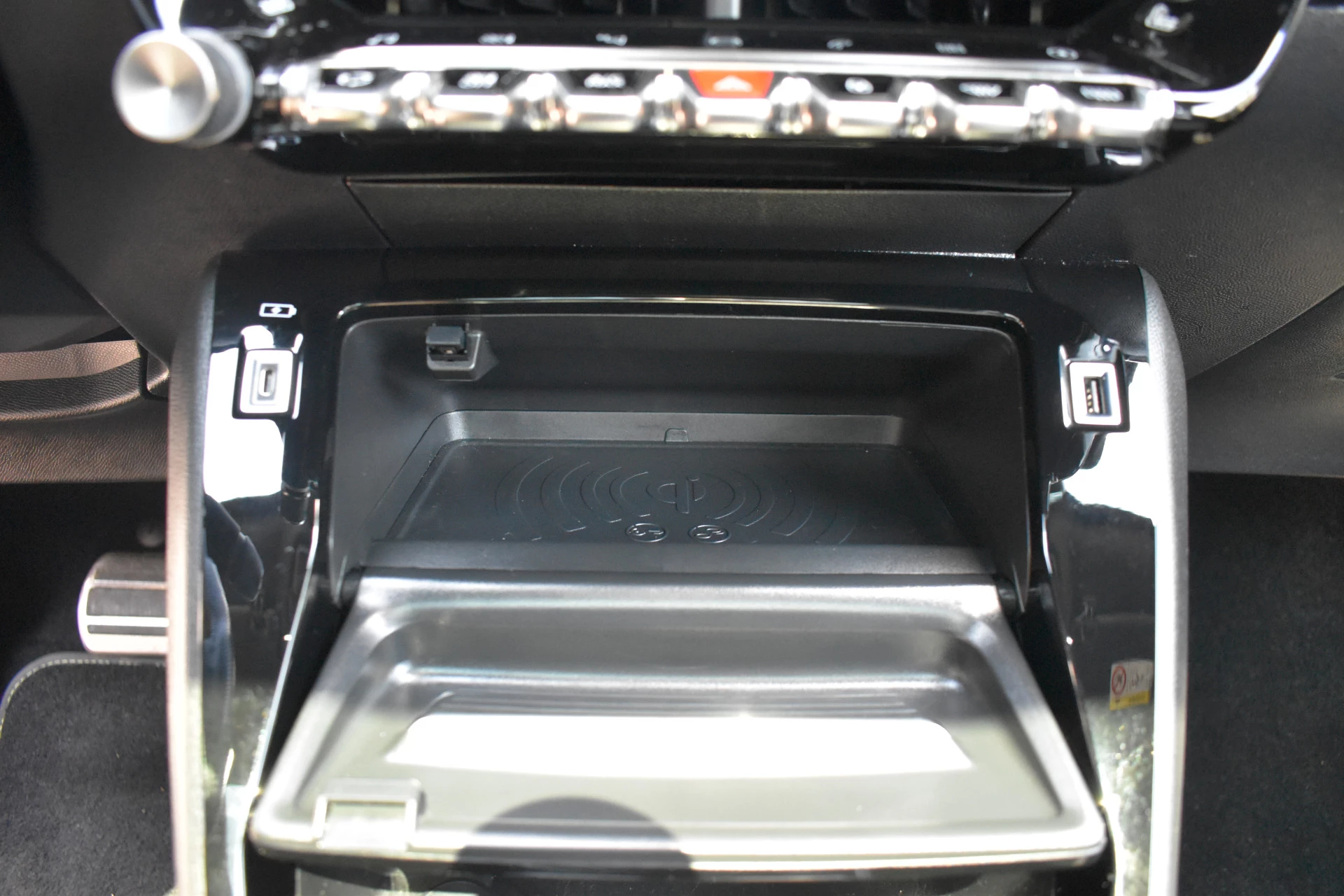 Hoofdafbeelding Peugeot e-2008