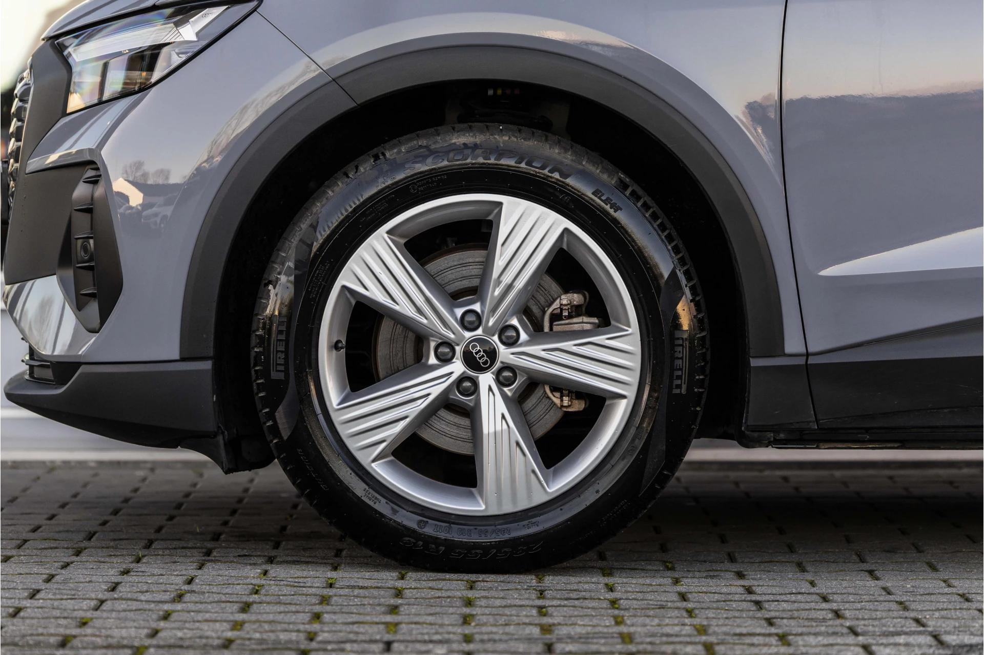 Hoofdafbeelding Audi Q4 e-tron