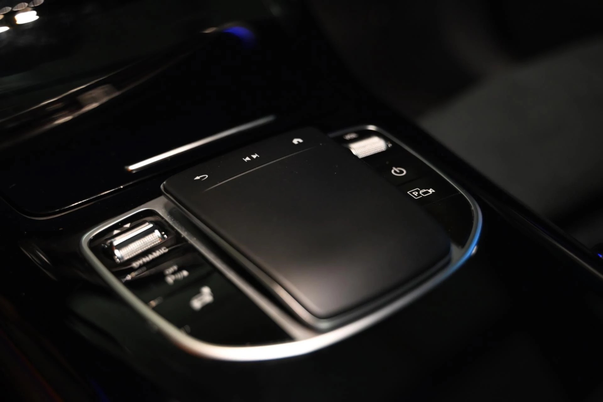 Hoofdafbeelding Mercedes-Benz EQC