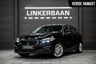BMW 1-serie 116i | Navi | PDC | Apple Carplay | Cruise | DAB | 17 inch |