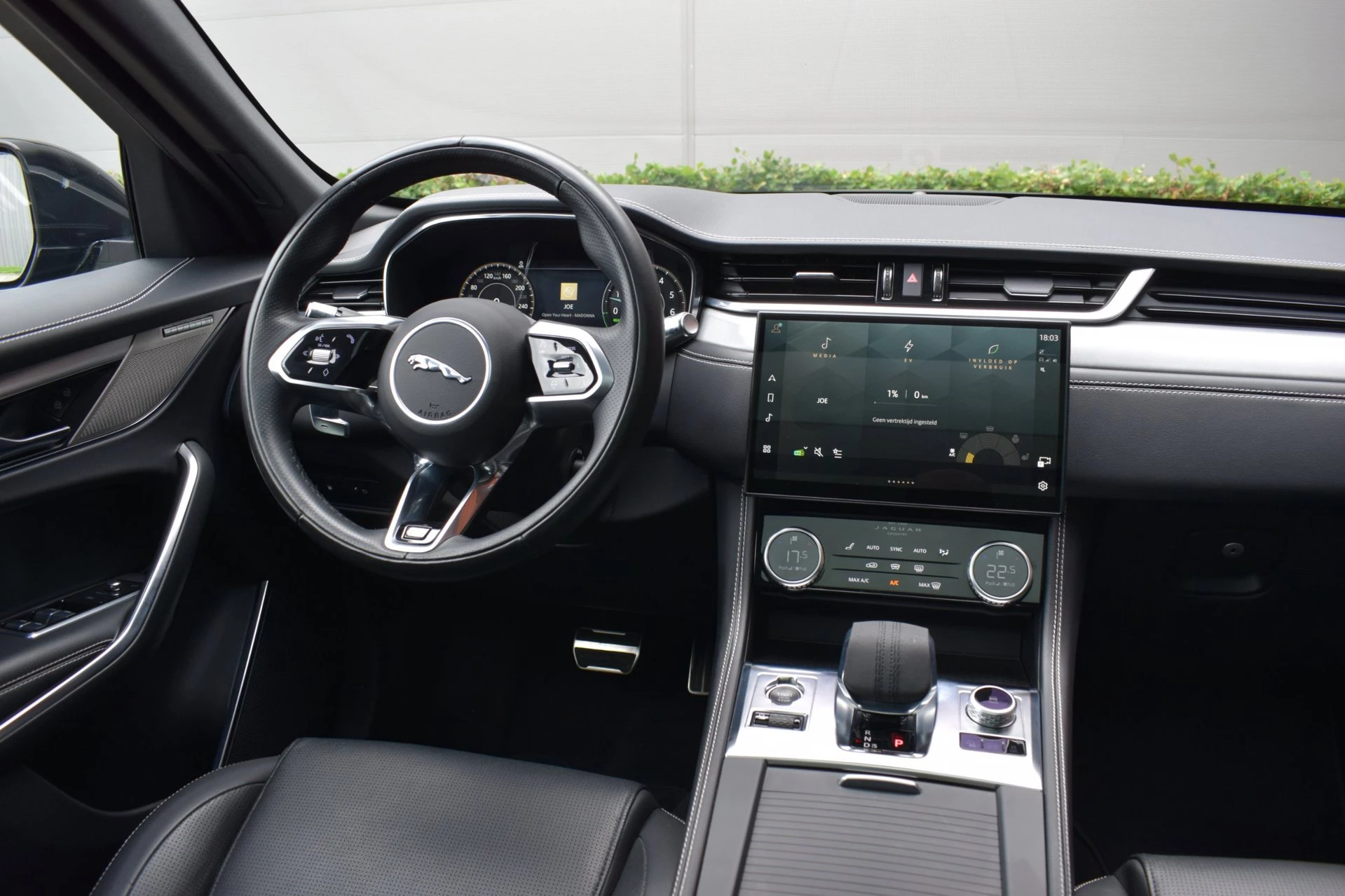 Hoofdafbeelding Jaguar F-PACE