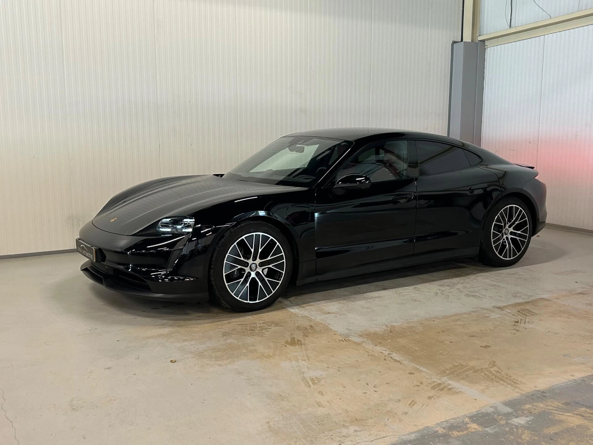 Hoofdafbeelding Porsche Taycan