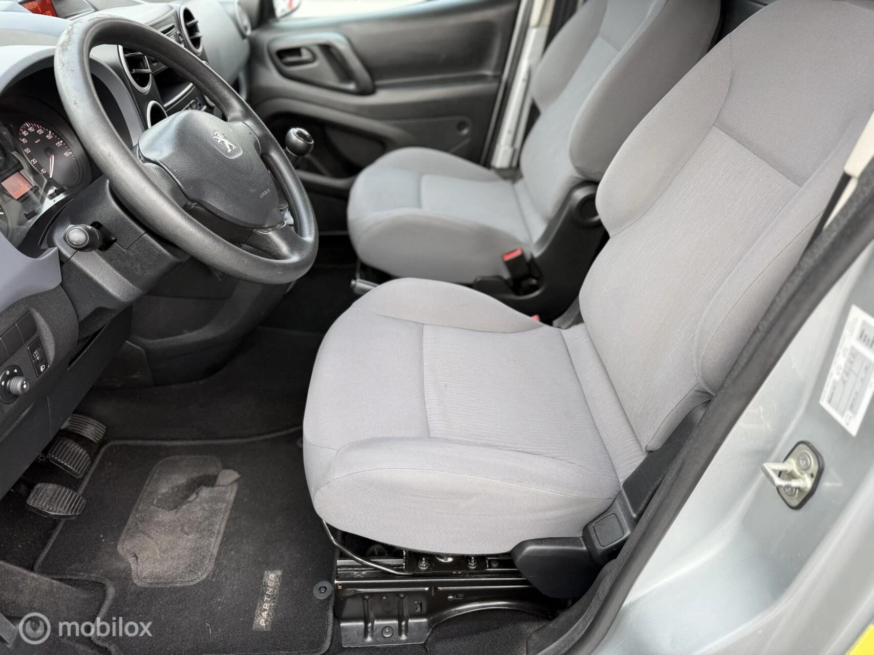 Hoofdafbeelding Peugeot Partner