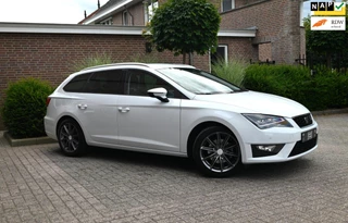Seat Leon ST 1.4 EcoTSI FR Connect 150 PK Schuifdak Trekhaak LED Seat Sound Camera 17''