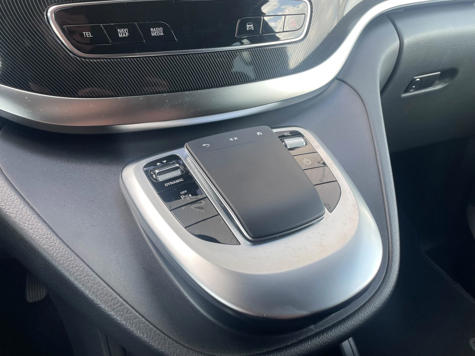 Hoofdafbeelding Mercedes-Benz EQV