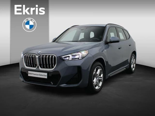 Hoofdafbeelding BMW X1 BMW X1 sDrive20i M Sportpakket | Innovation Pack	| Comfort Pack | Adaptief M Onderstel | Trekhaak | Elektrisch Verstelbare Stoelen | Actieve Stoel Bestuurder | Driving Assistant Professional | Head-Up Display | Harman Kardon | 18''