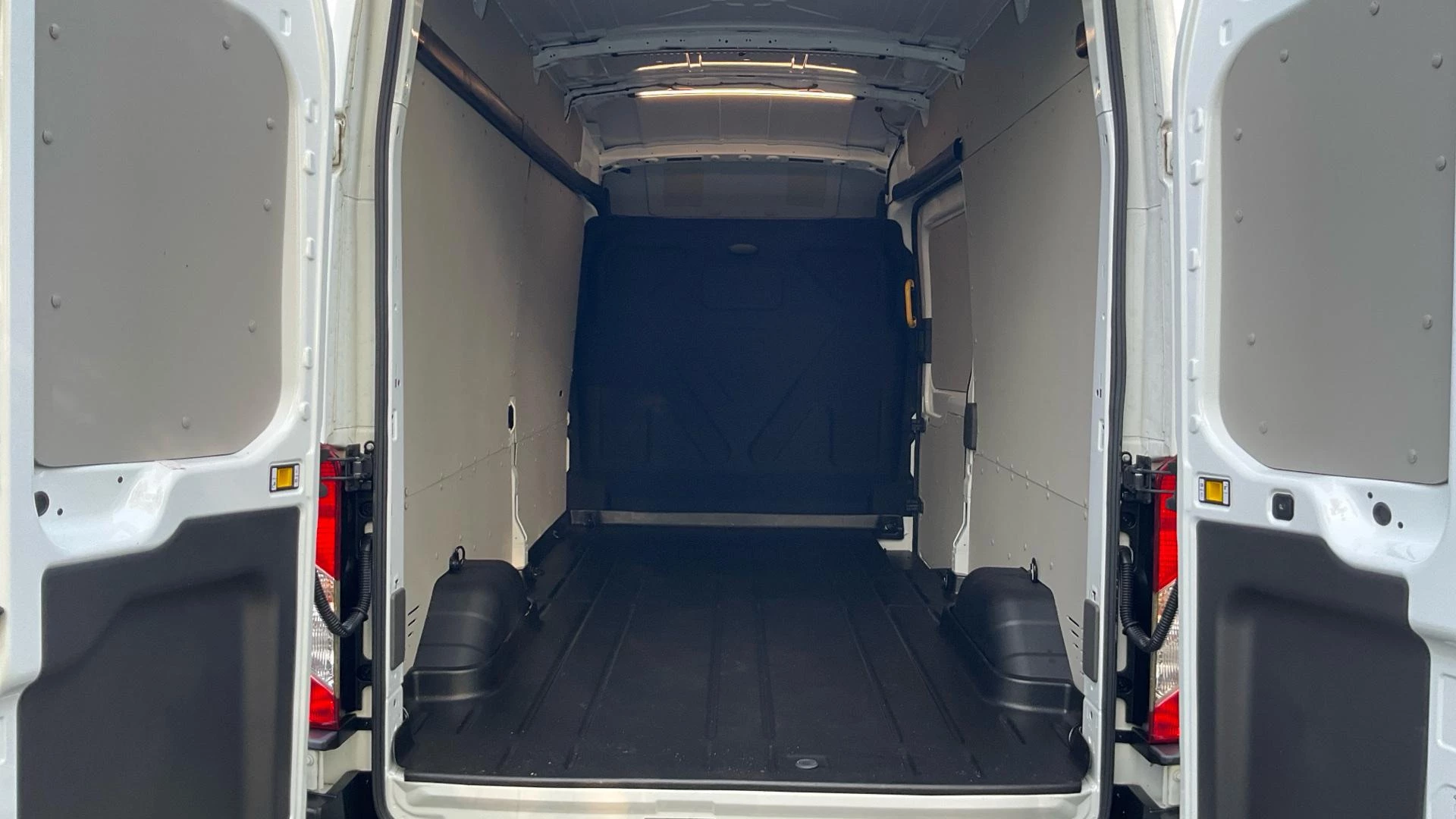Hoofdafbeelding Ford E-Transit