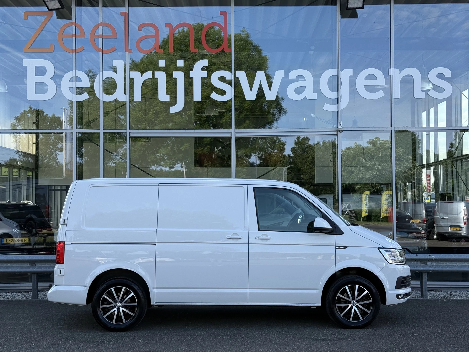 Hoofdafbeelding Volkswagen Transporter