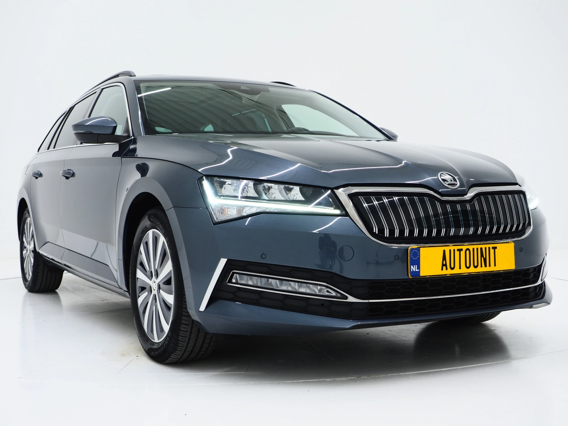 Hoofdafbeelding Škoda Superb