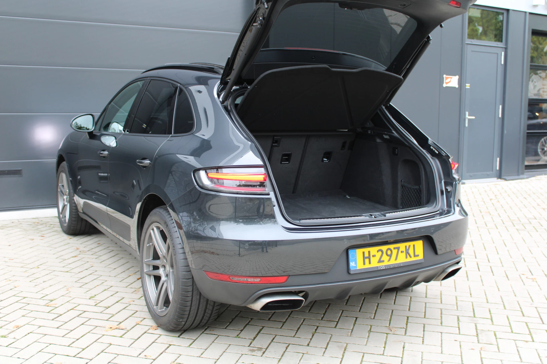 Hoofdafbeelding Porsche Macan