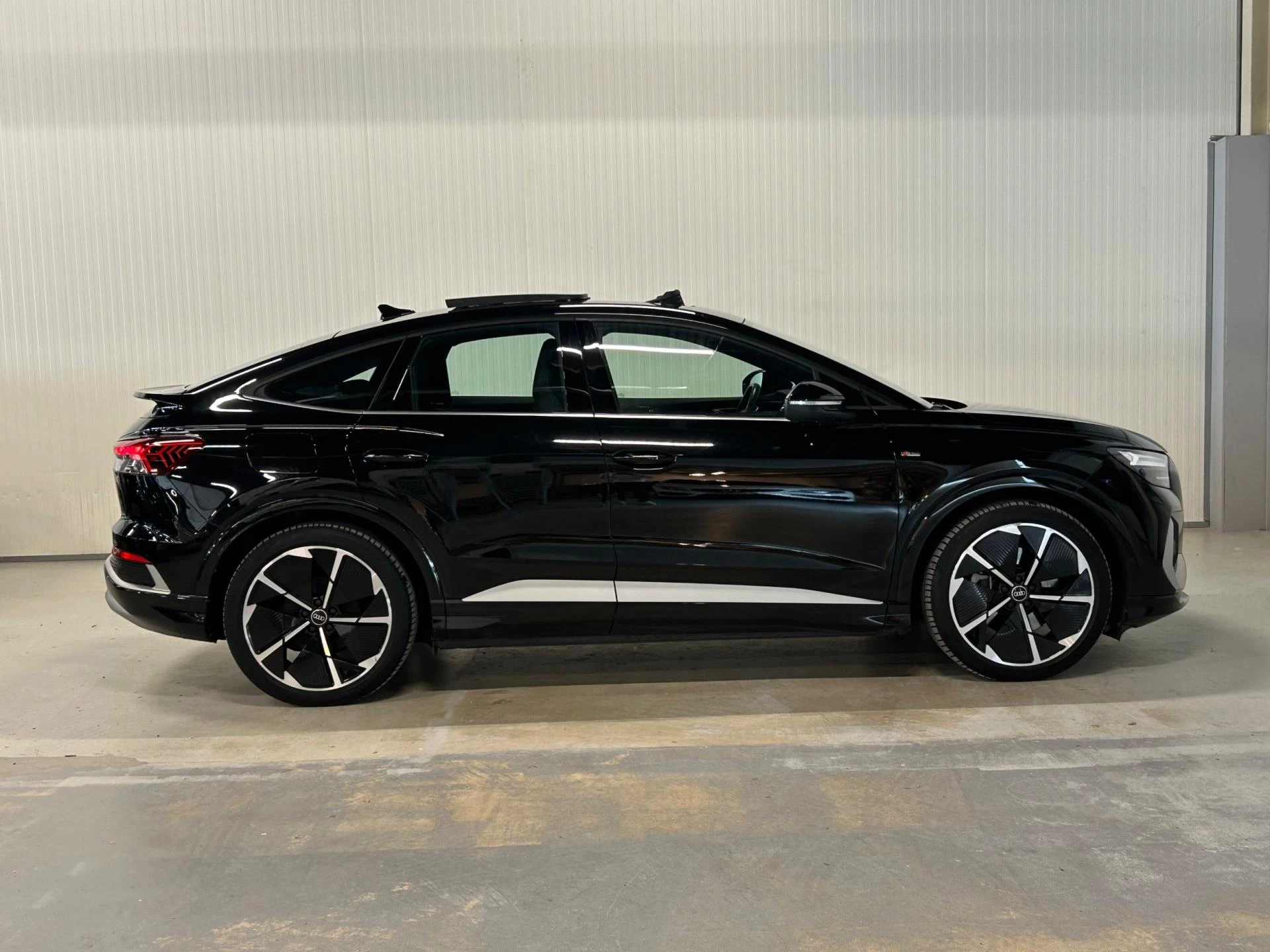 Hoofdafbeelding Audi Q4 e-tron