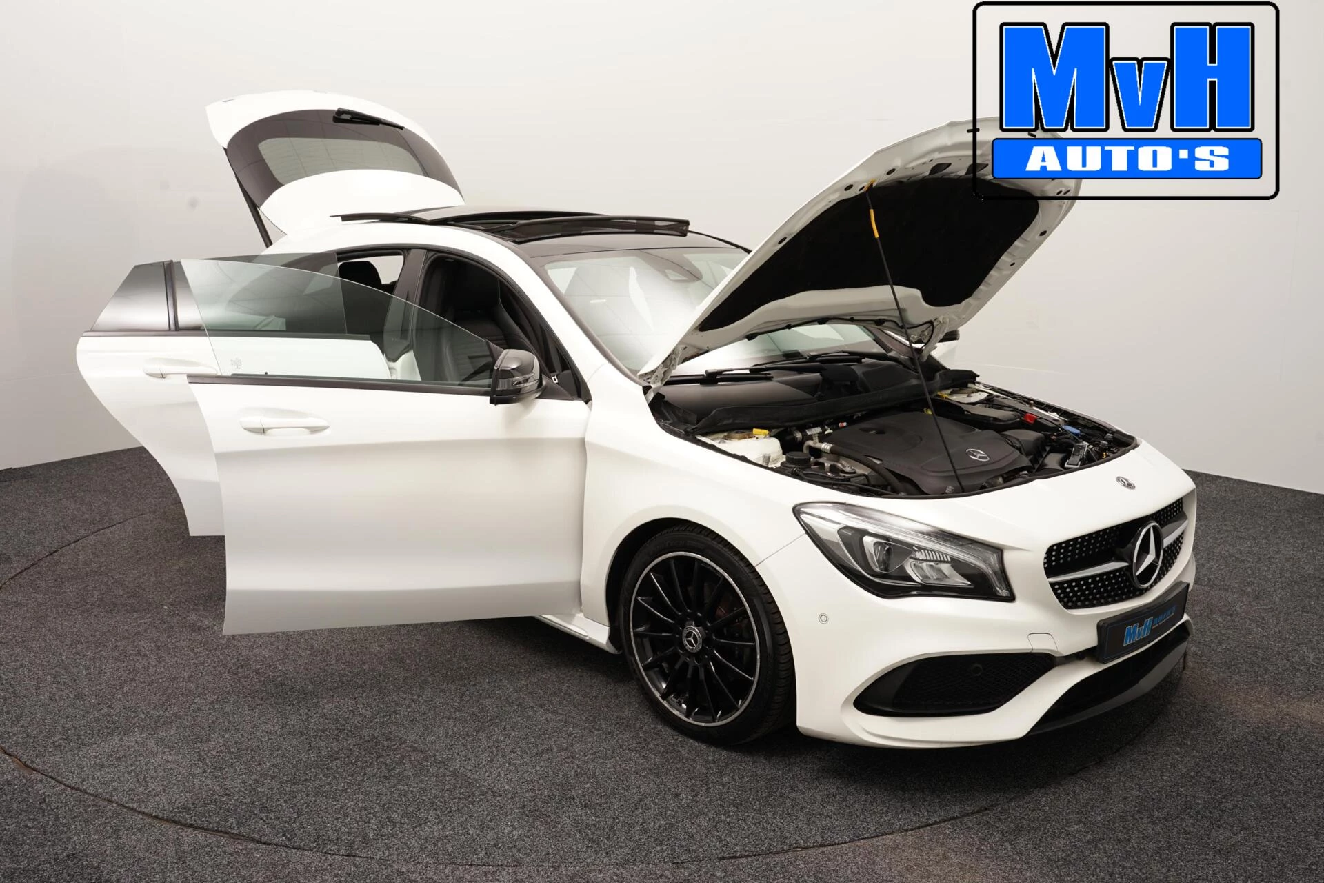 Hoofdafbeelding Mercedes-Benz CLA