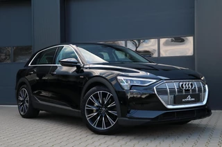 Audi e-tron 55 Quattro 409PK 95 kWh Leder Stoelverw Luchtvering 21'Inch AppleCarplay Uitstraling! 119000KM Bj2021