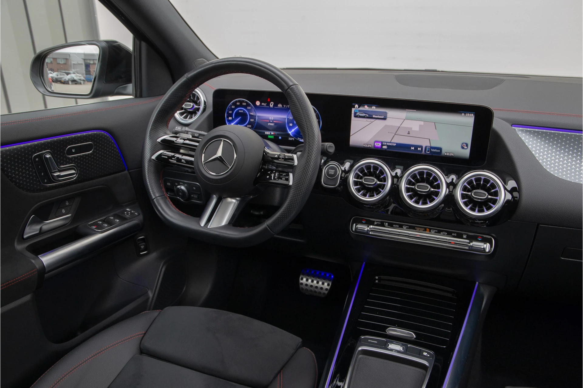 Hoofdafbeelding Mercedes-Benz EQA