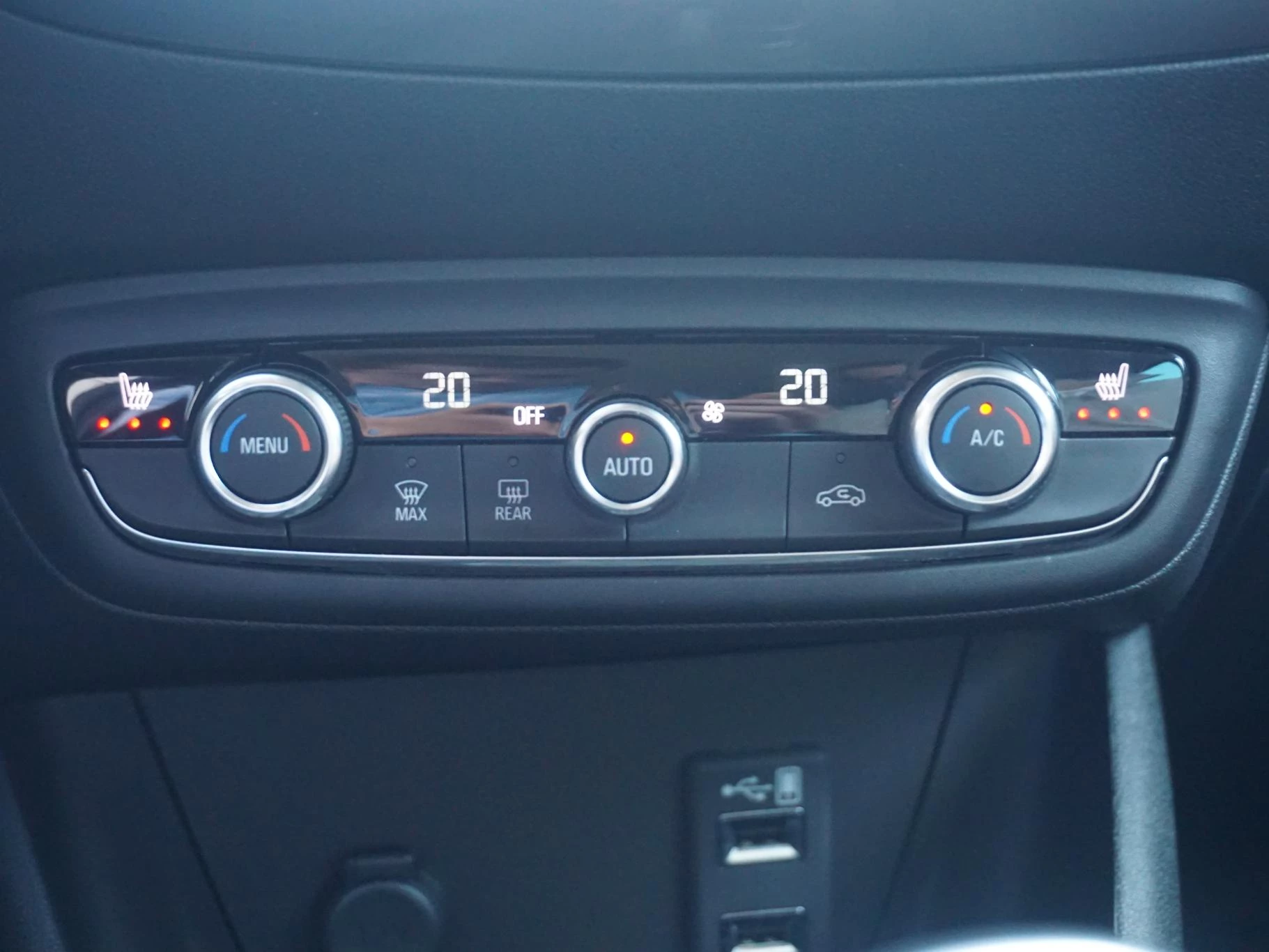 Hoofdafbeelding Opel Crossland X