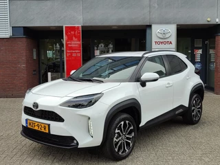 Hoofdafbeelding Toyota Yaris Cross Toyota Yaris Cross 1.5 Hybrid 130 Dynamic NIEUW DIRECT LEVERBAAR BLIND SPOT PARK-SESNOREN CLIMA LM-VELGEN 17" CAMERA AD-CRUISE