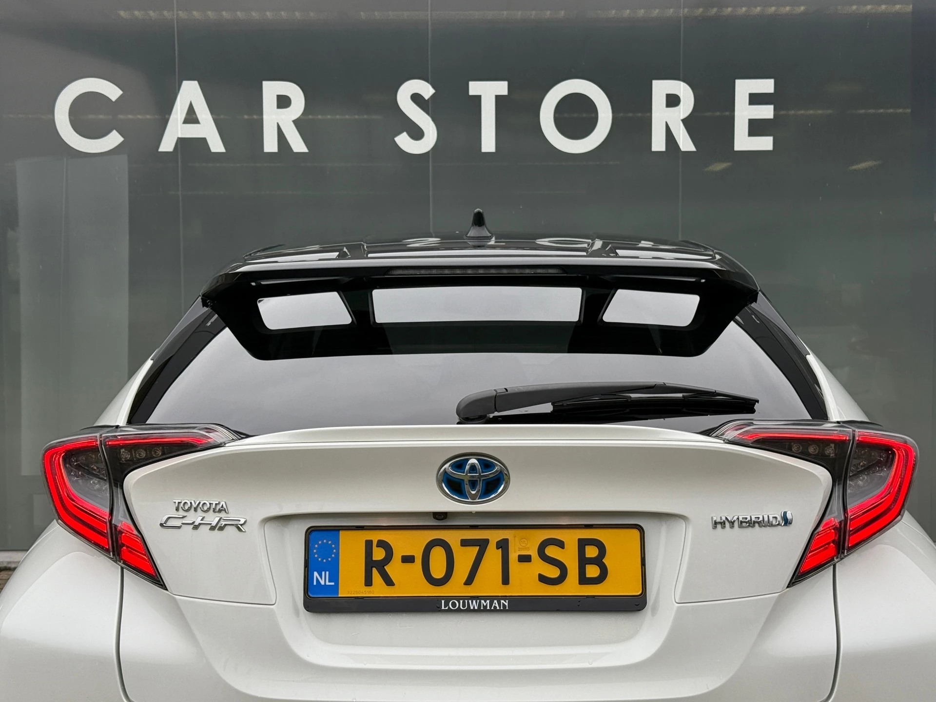 Hoofdafbeelding Toyota C-HR