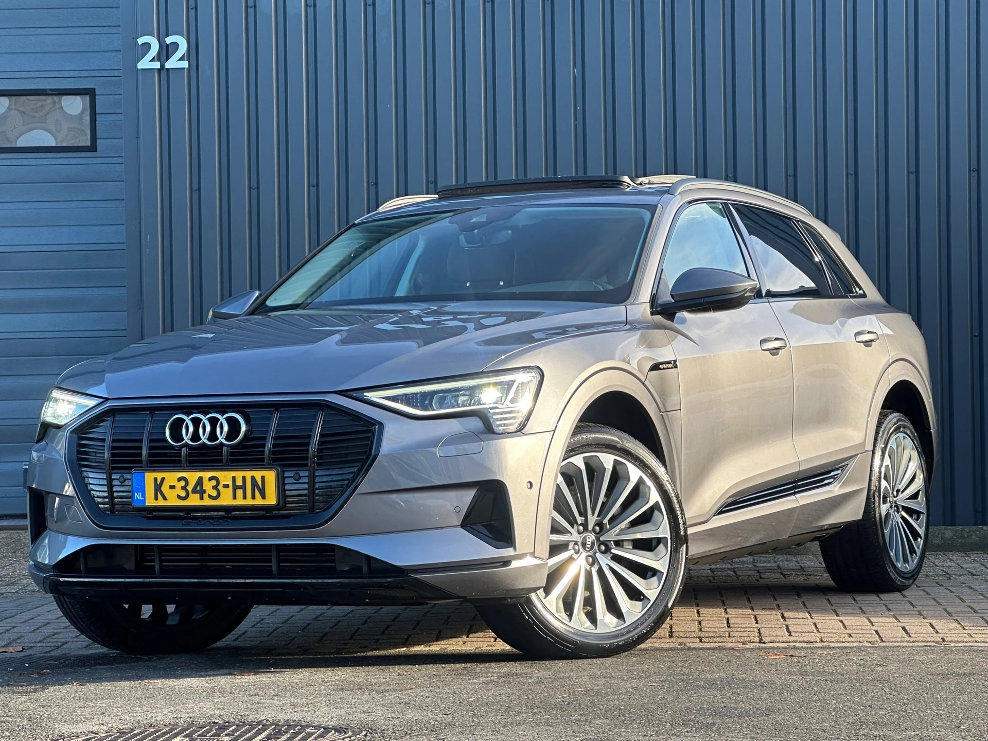 Hoofdafbeelding Audi e-tron