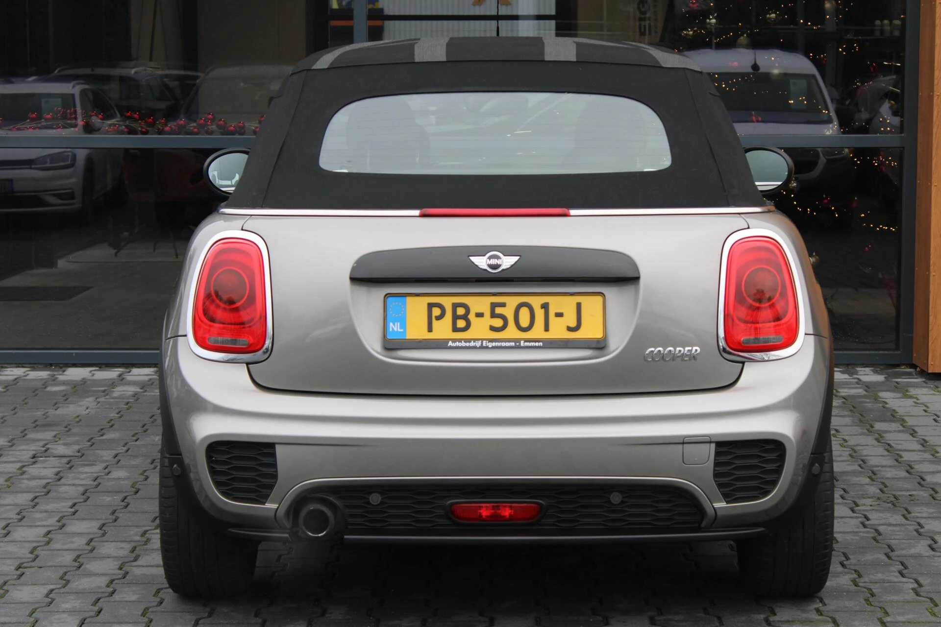 Hoofdafbeelding MINI Cabrio