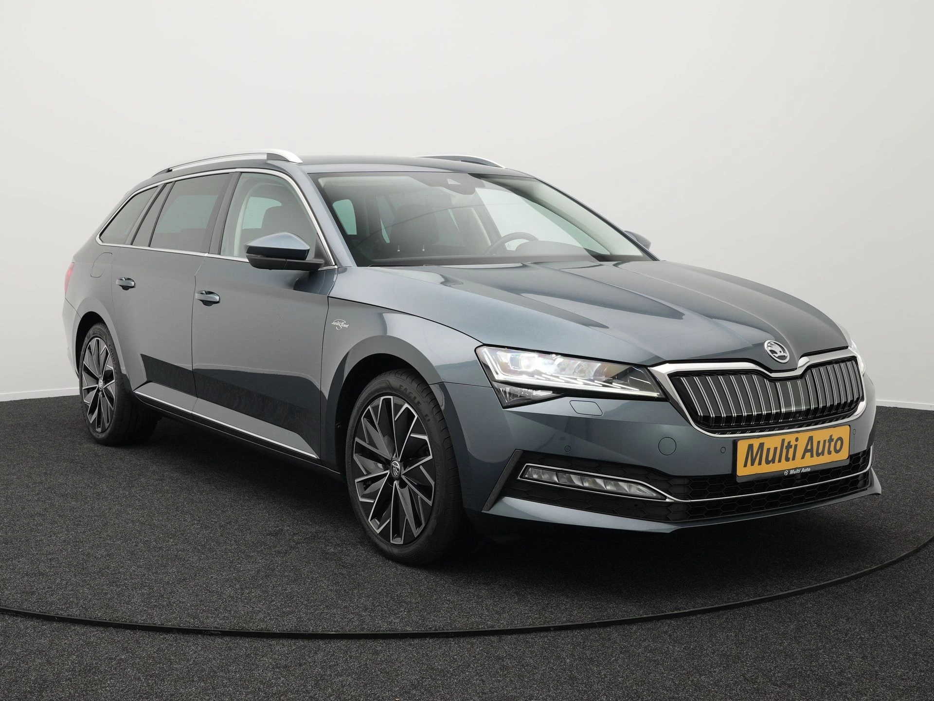 Hoofdafbeelding Škoda Superb