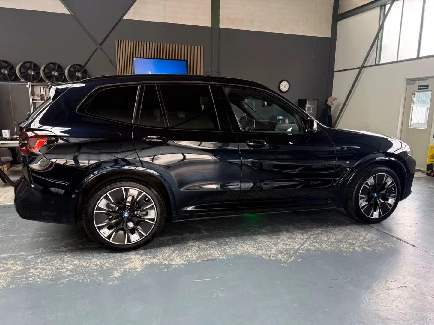 Hoofdafbeelding BMW iX3