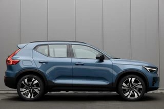 Hoofdafbeelding Volvo XC40 Volvo XC40 B4 MY2026 SAMENSTELLEN EXTRA VOORDEEL