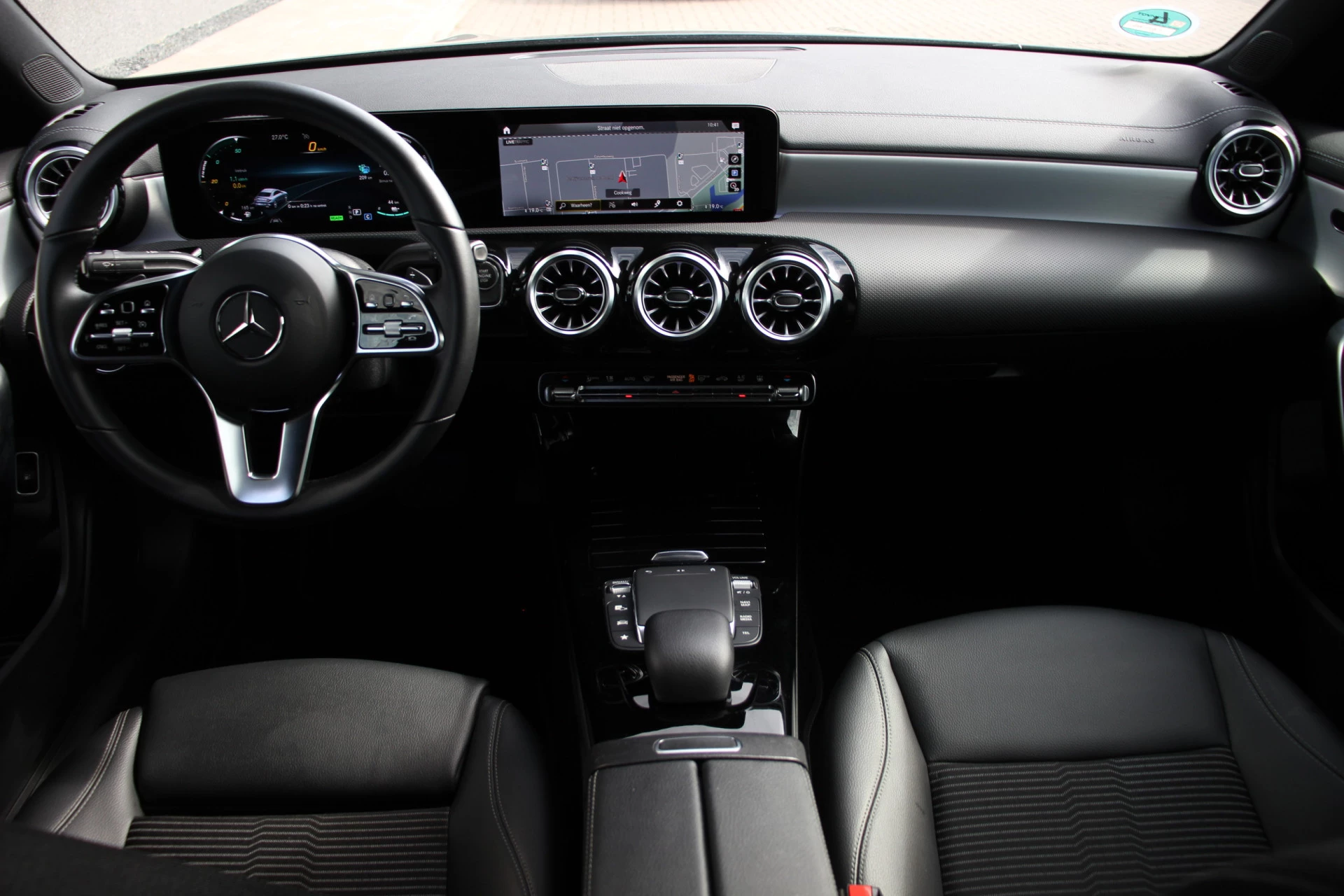 Hoofdafbeelding Mercedes-Benz CLA