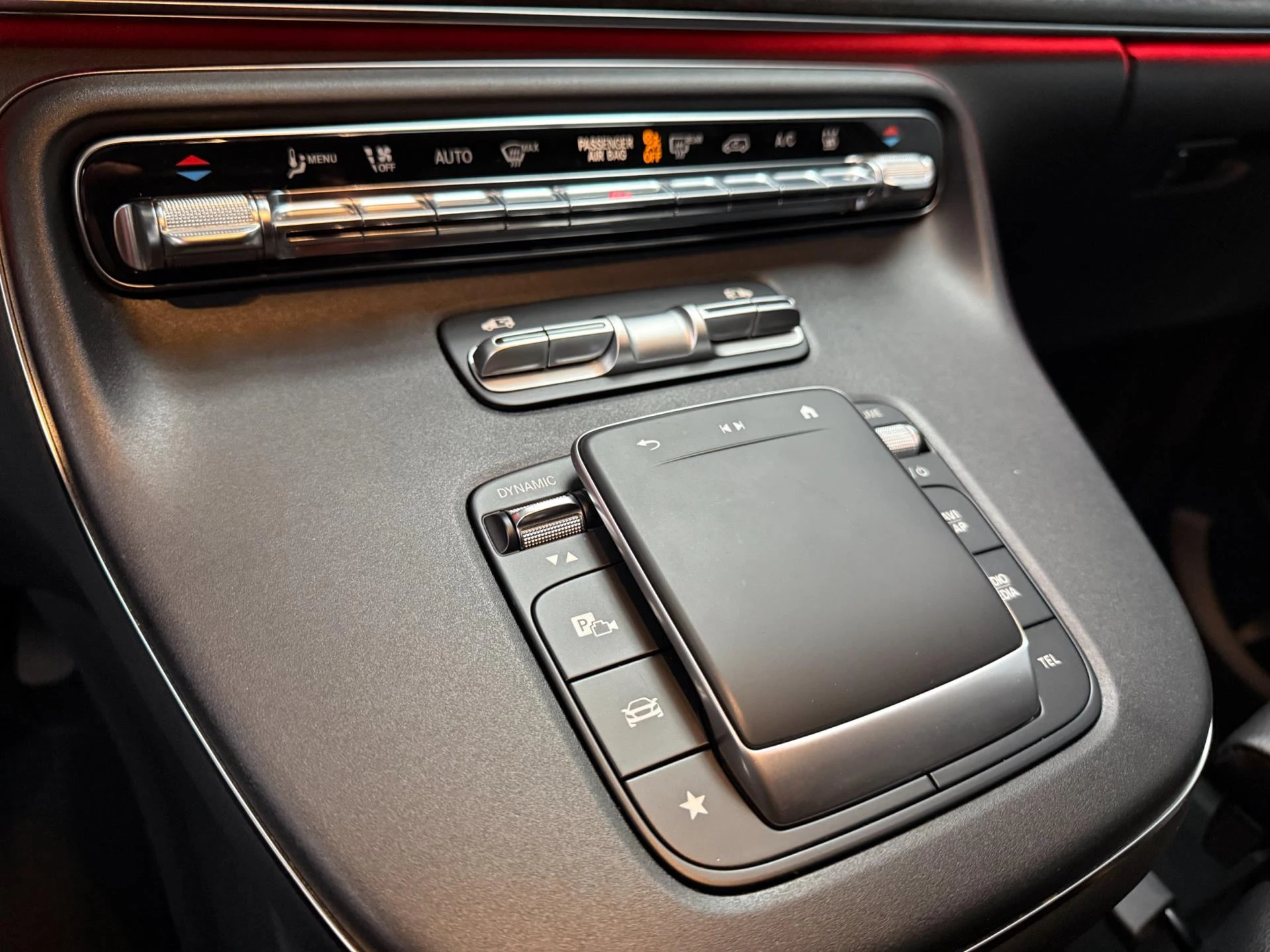 Hoofdafbeelding Mercedes-Benz EQV