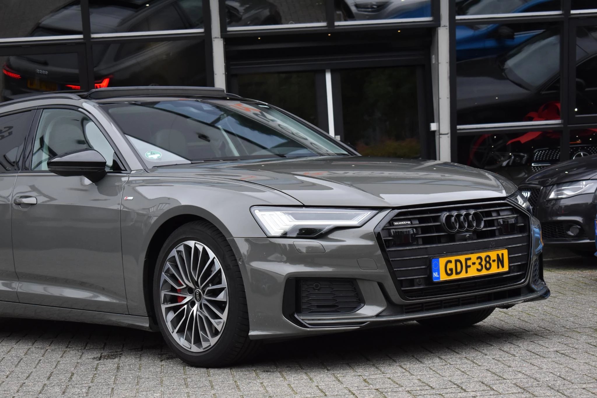 Hoofdafbeelding Audi A6