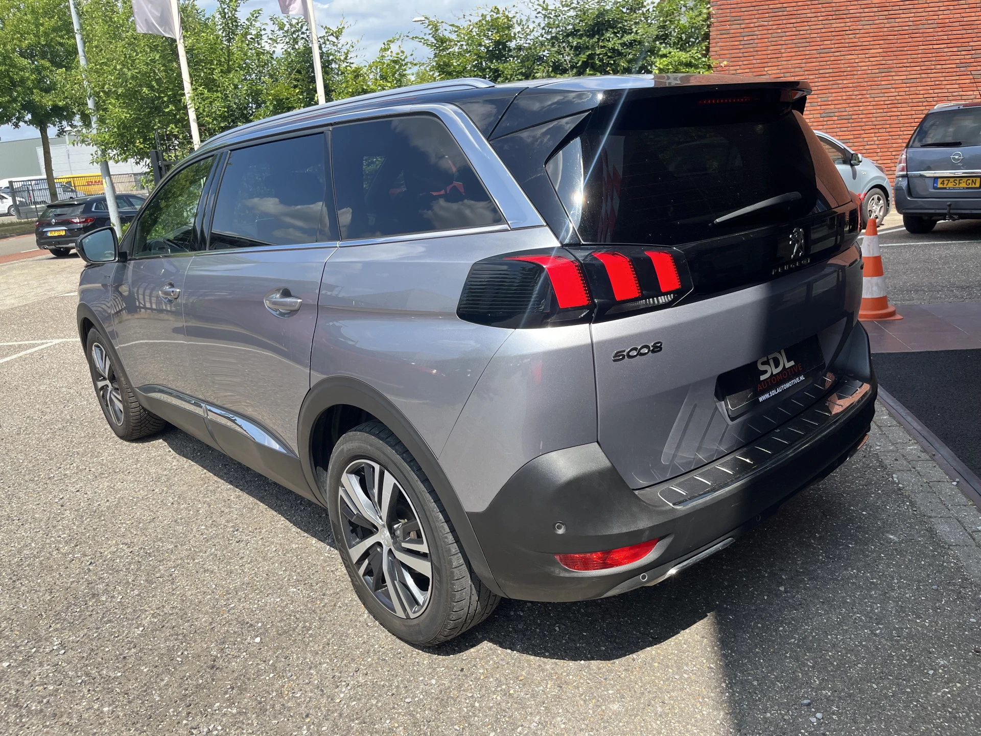 Hoofdafbeelding Peugeot 5008