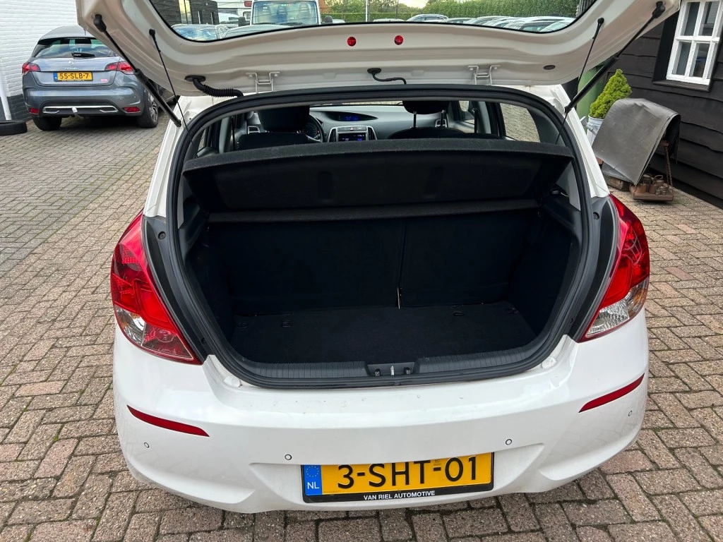 Hoofdafbeelding Hyundai i20