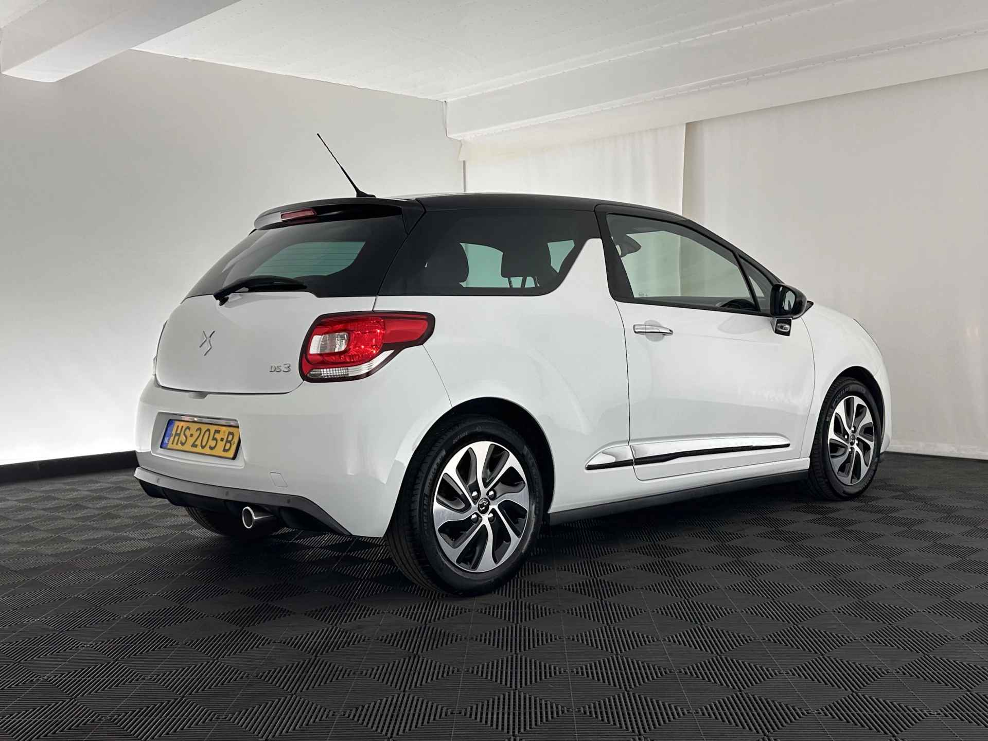 Hoofdafbeelding DS DS 3