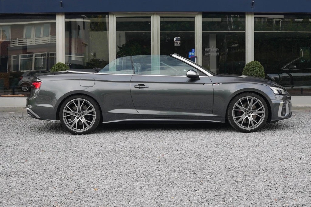 Hoofdafbeelding Audi S5