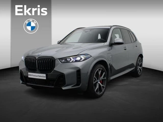 BMW X5 xDrive50e M Sportpakket Pro | Travel Pack | Innovation Pack | Comfort Pack | Adaptief onderstel met luchtvering op voor- en achteras | Trekhaak | Panoramadak | Driving Assistant Professional | Parking Assistant Professional | Harman Kardon | 21''