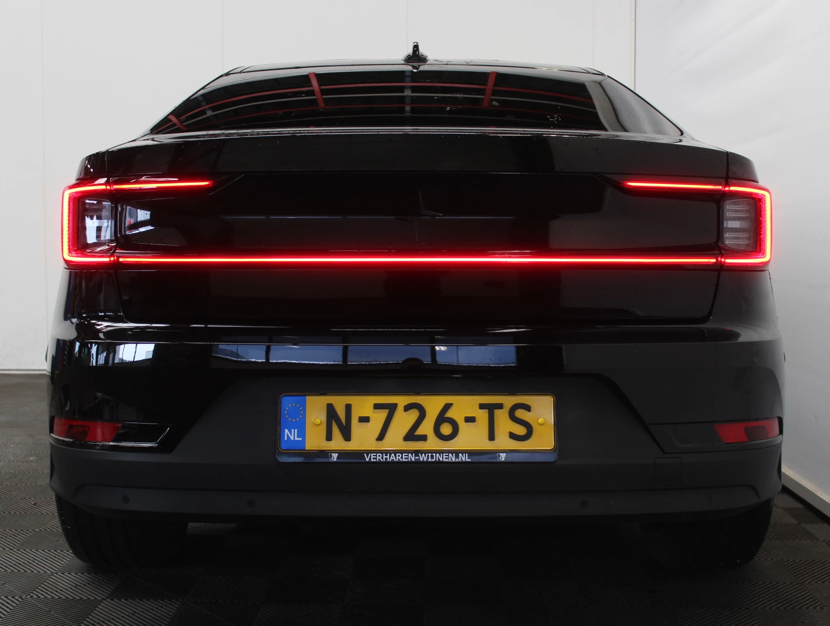 Hoofdafbeelding Polestar 2