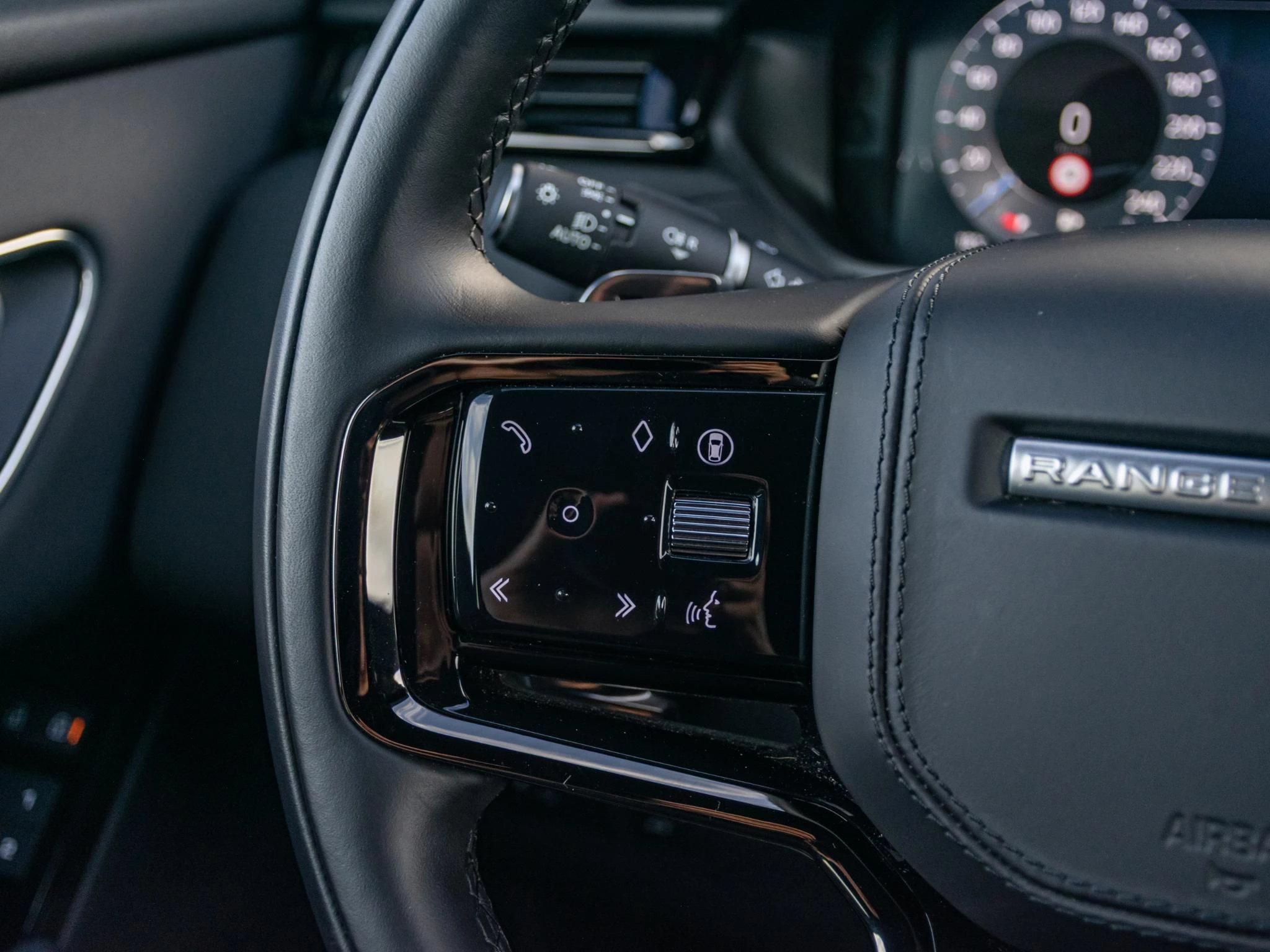 Hoofdafbeelding Land Rover Range Rover Velar