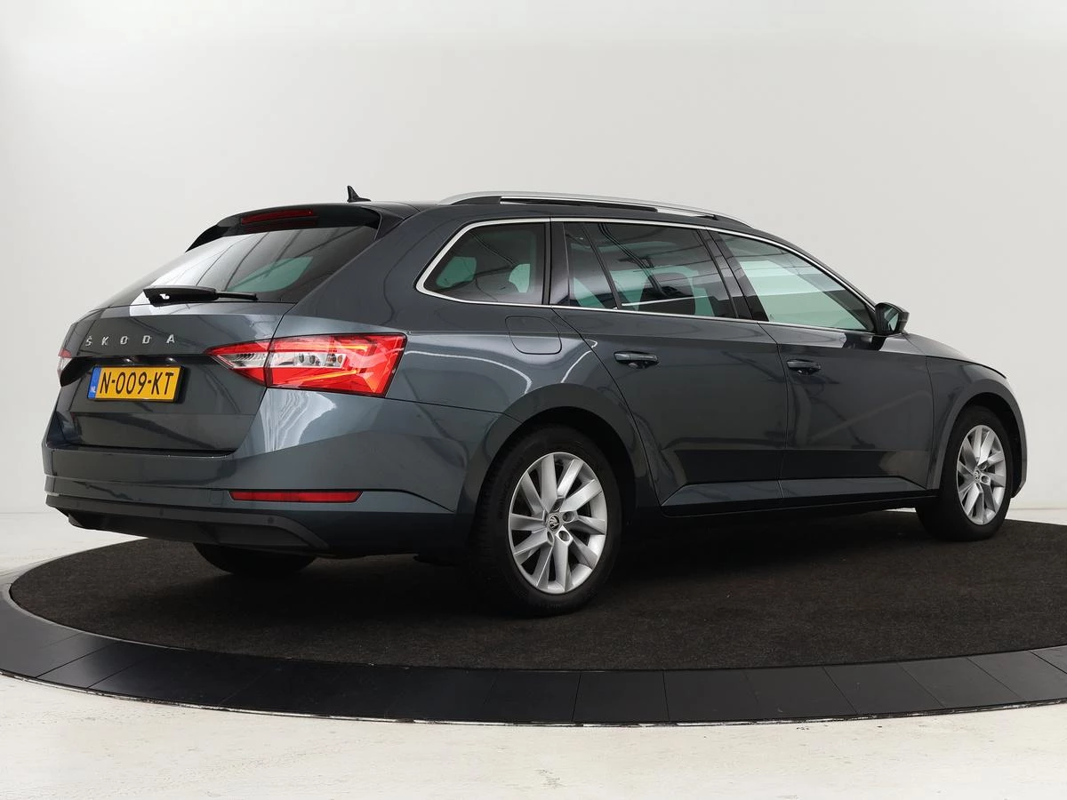 Hoofdafbeelding Škoda Superb