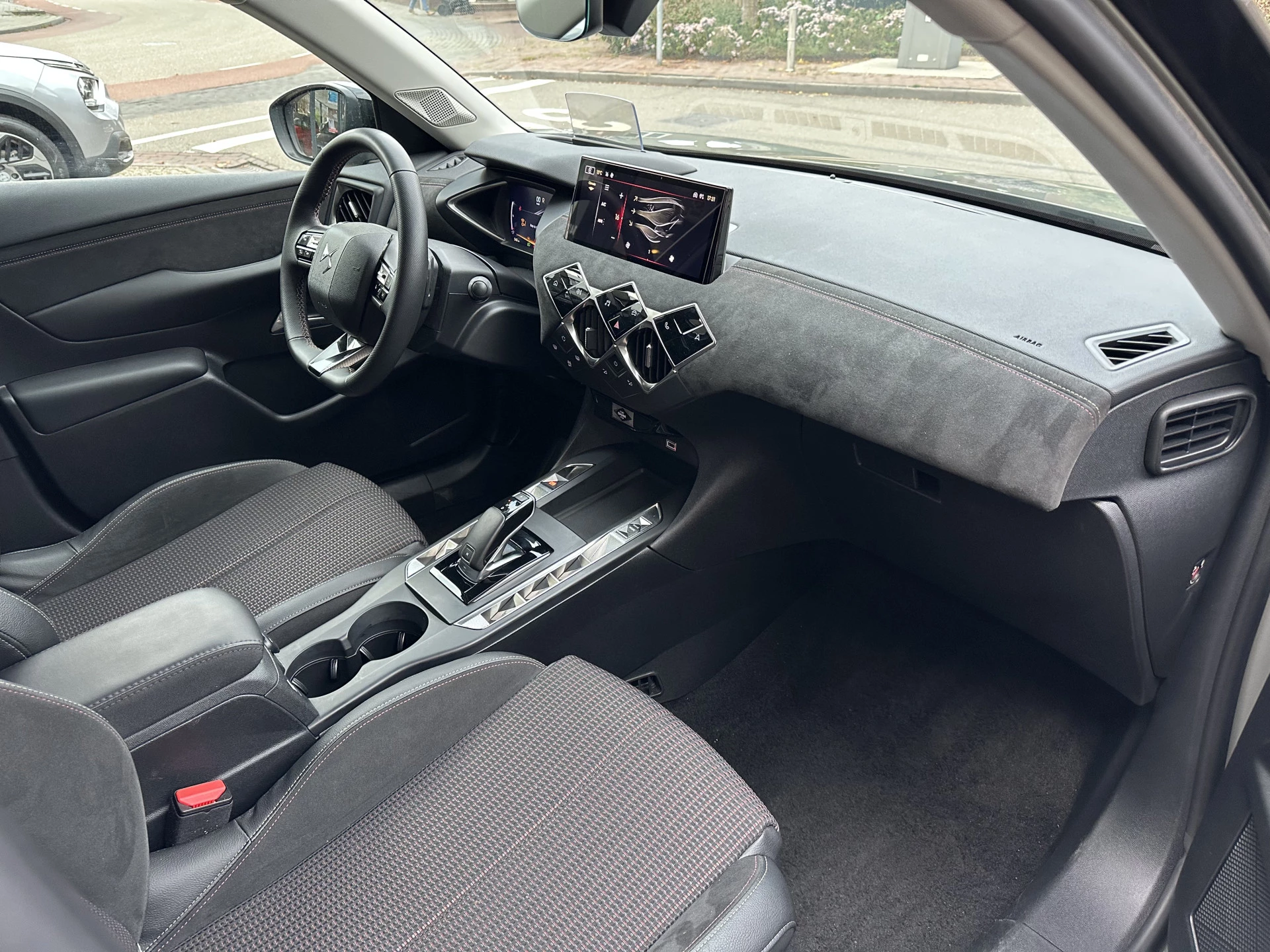 Hoofdafbeelding DS DS 3