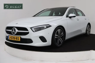 Hoofdafbeelding Mercedes-Benz A-Klasse Mercedes-Benz A-klasse 180 Business Solution Luxury Automaat (PANO, SFEERV, CAMERA, ELEKT STOELEN, PDC, NL-AUTO, GOED ONDERHOUDEN)