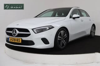 Mercedes-Benz A-klasse 180 Business Solution Luxury Automaat (PANO, SFEERV, CAMERA, ELEKT STOELEN, PDC, NL-AUTO, GOED ONDERHOUDEN)