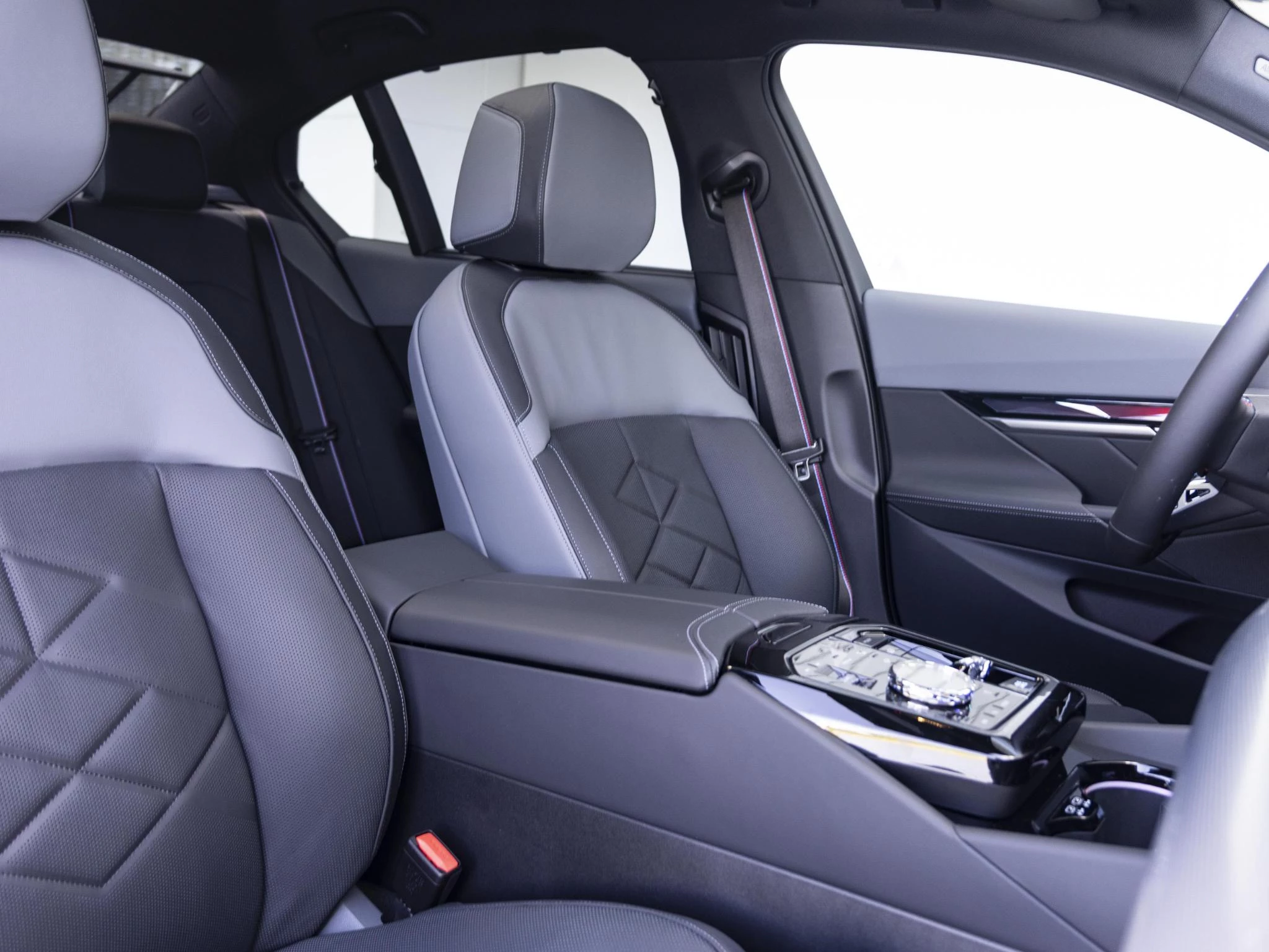 Hoofdafbeelding BMW i5