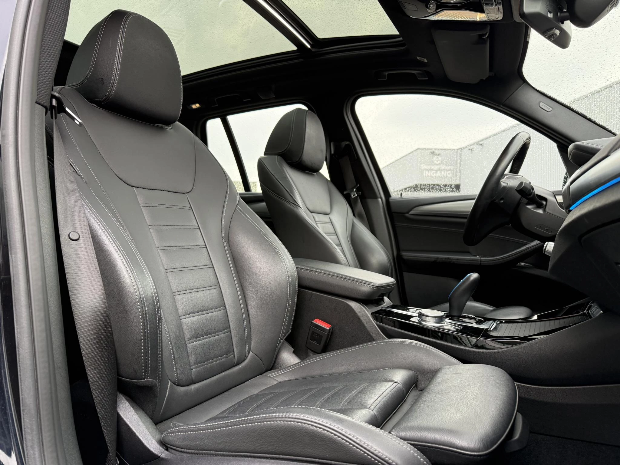 Hoofdafbeelding BMW iX3