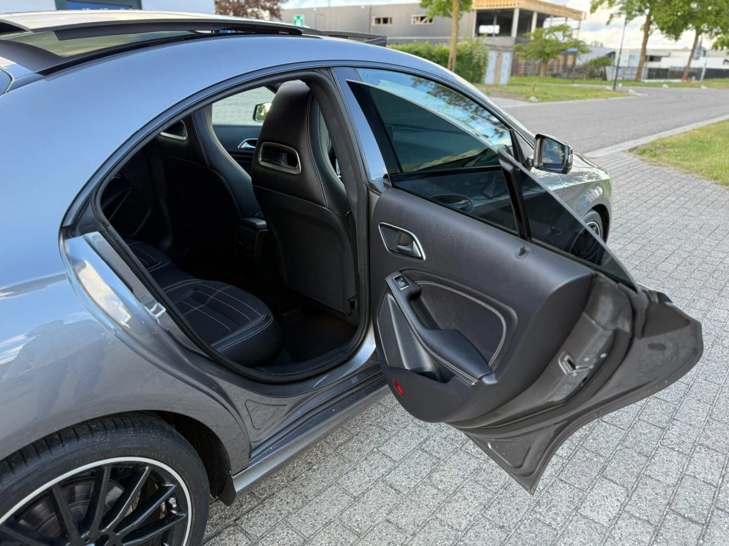 Hoofdafbeelding Mercedes-Benz 200