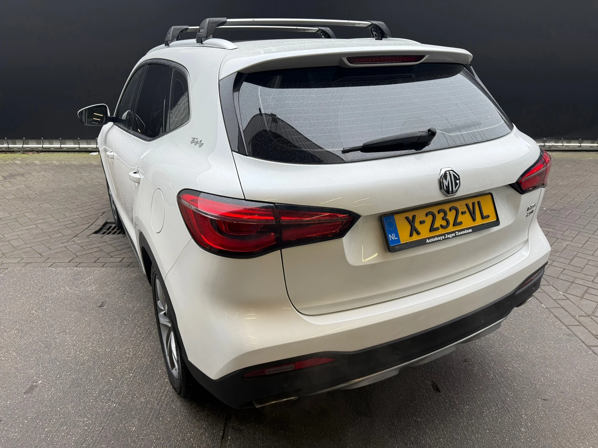 Hoofdafbeelding MG HS